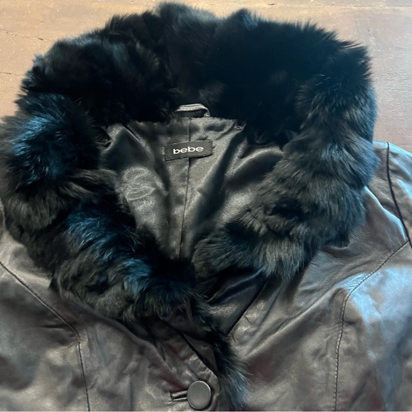 bebe Cropped Black Faux Fur Trim Jacket - Size Small - Picture 2 of 6